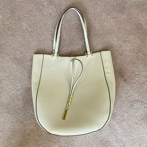 White/Floral Reversible Steve Madden Tote